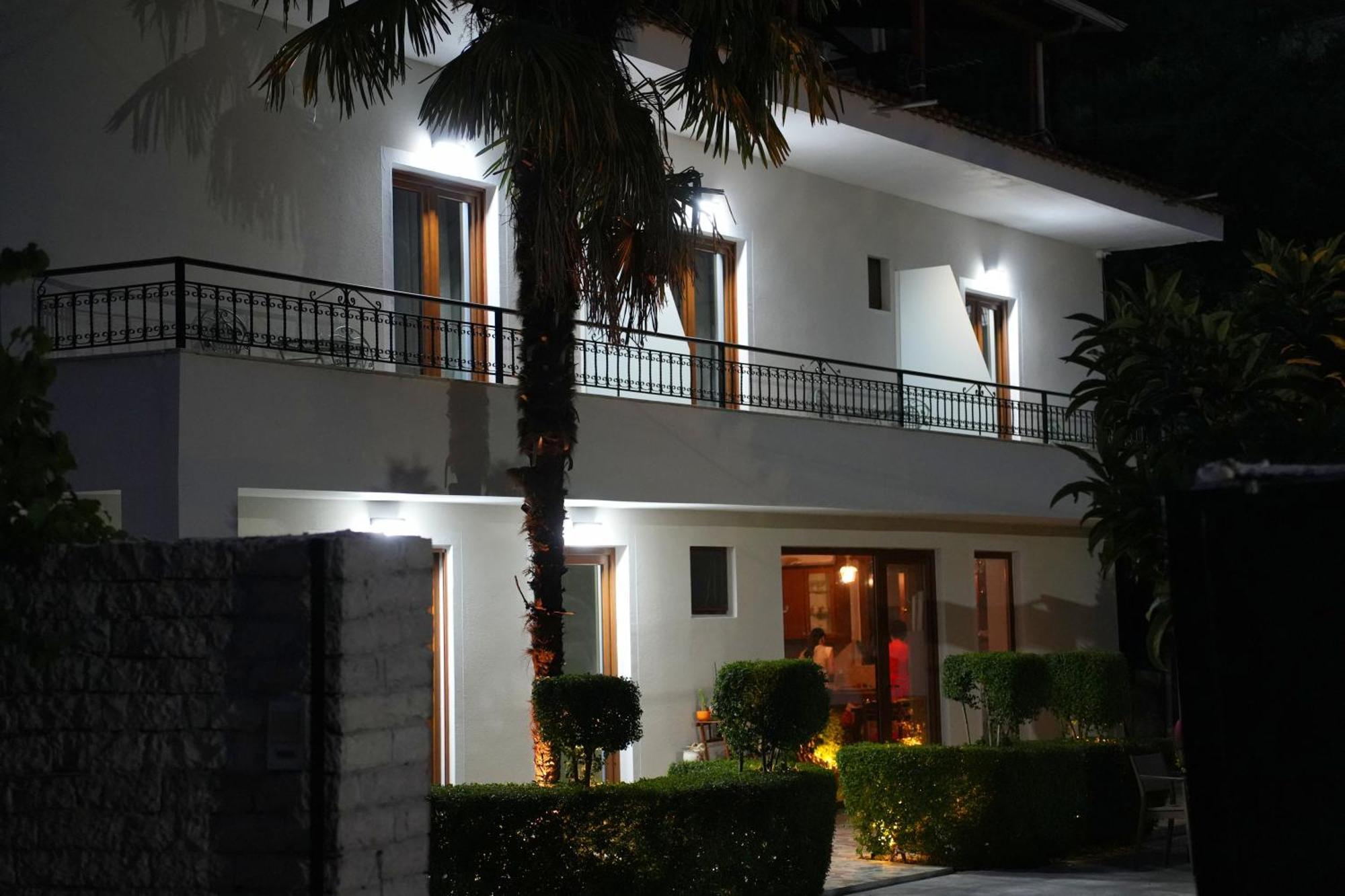 Villa Qeli จีโรคาสเตอร์ ภายนอก รูปภาพ